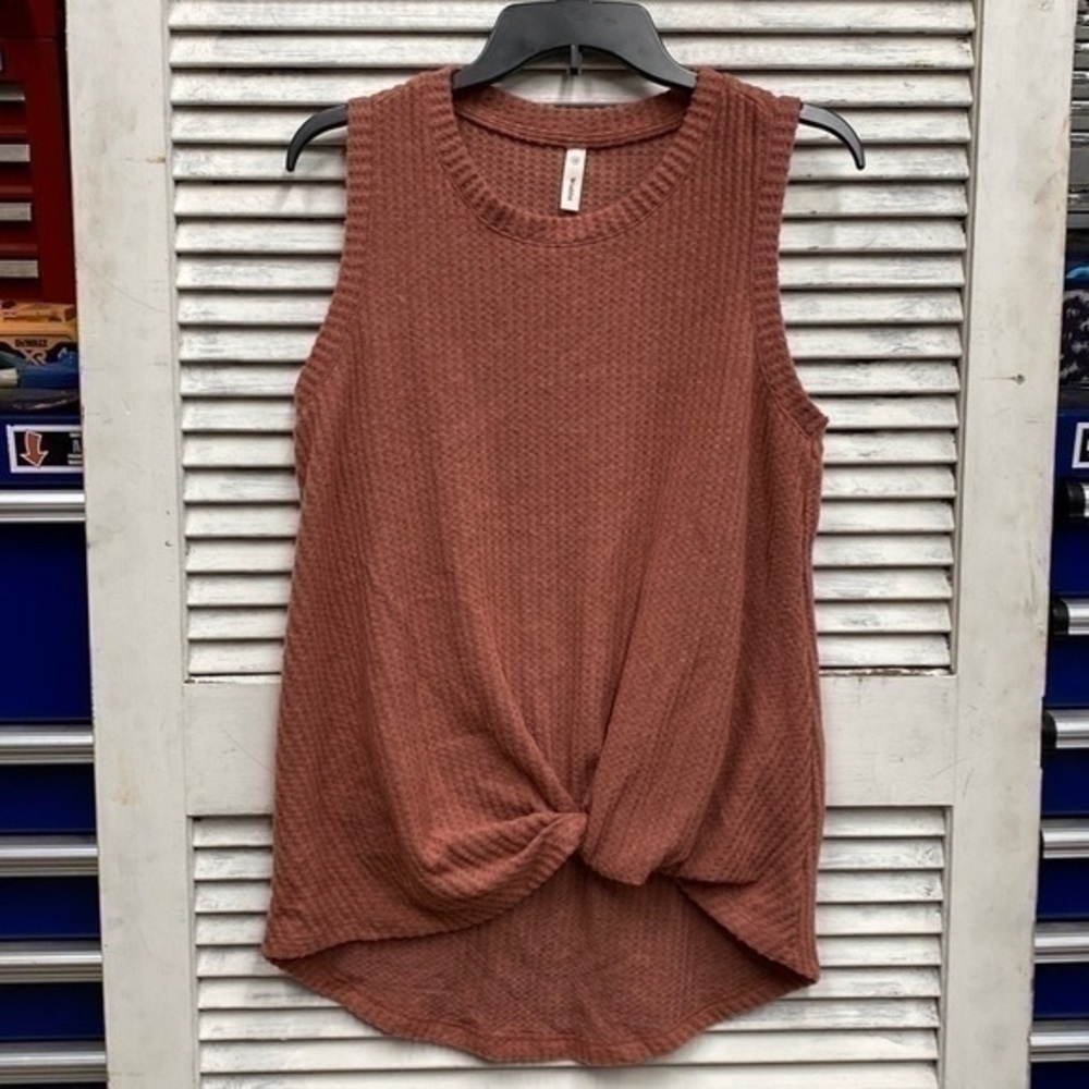 Women's Sleeveless Knotted Top - Brown
